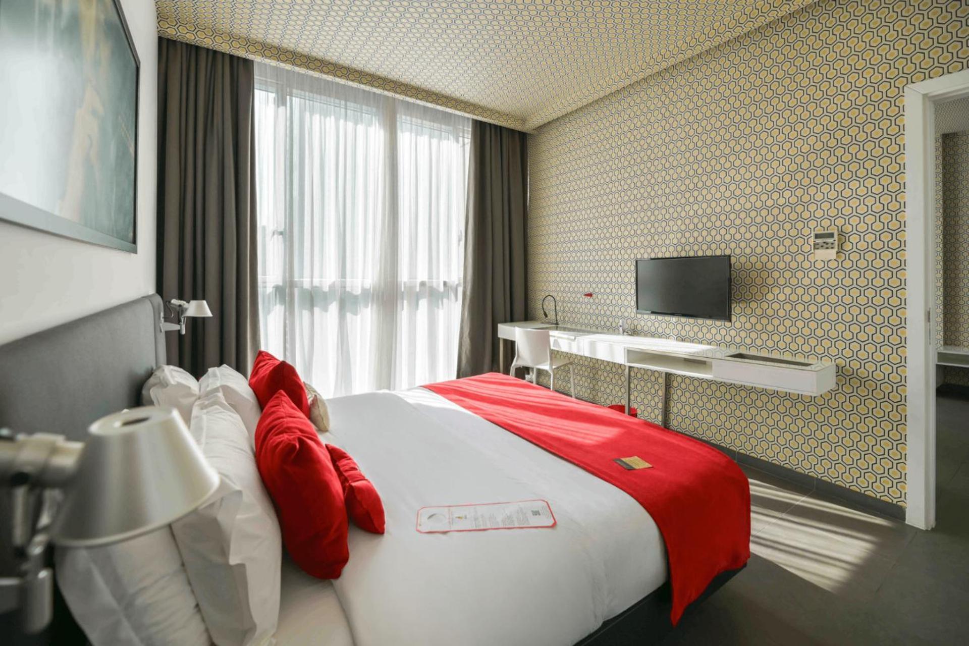 The Smallville Hotel Beirut Exterior photo